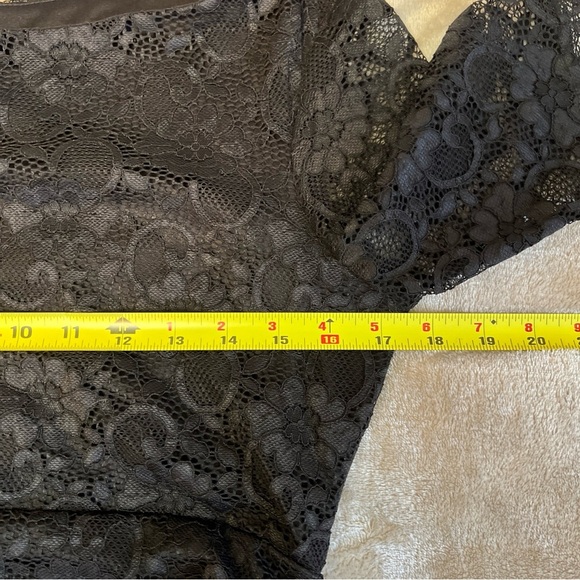 ASOS Maternity Lace Midi Dress Short Sleeve Black Size 8 Lined Party - Picture 8 of 10